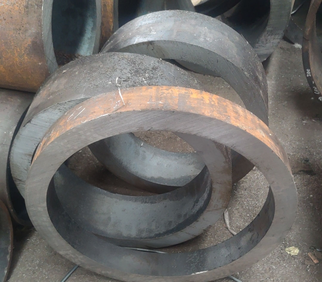 大口徑無(wú)縫鋼管切割加工